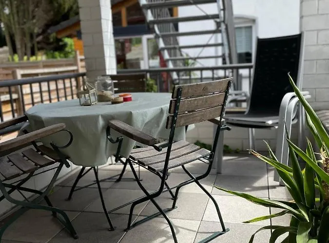 & Am Steinbrunnen Brauneberg