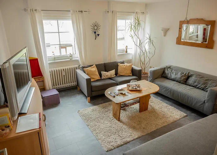 & Am Steinbrunnen * Brauneberg