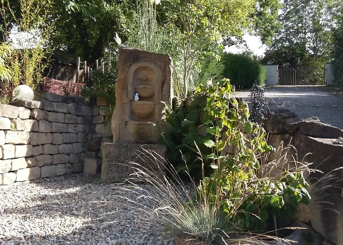 & Am Steinbrunnen Appartement *